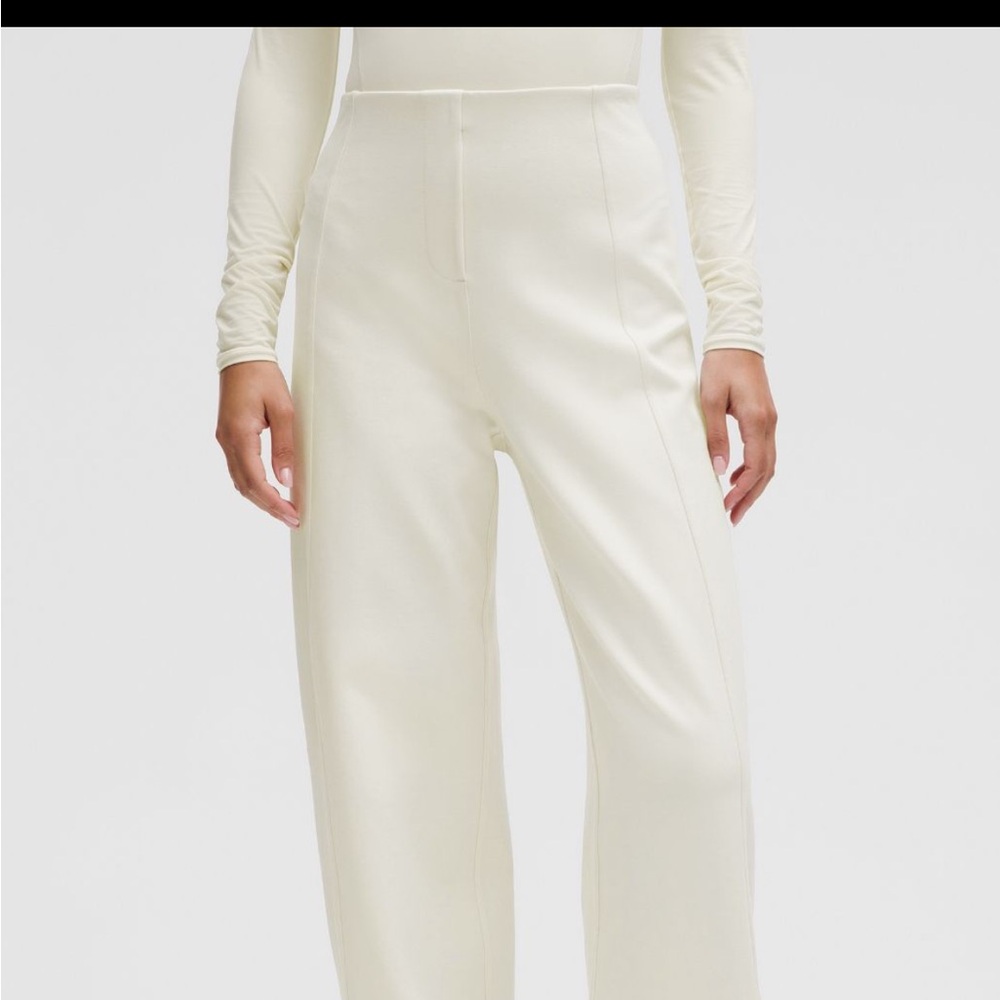 NWT Lululemon Athletica Cream  pant